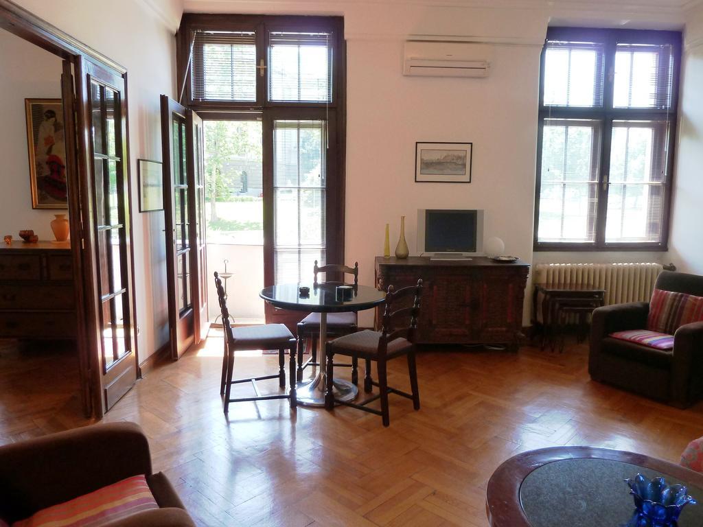Apartment Parliament Park Belgrade Extérieur photo